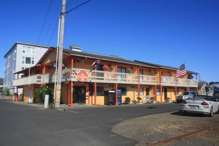 301 N Miller St, Rockaway Beach, OR à vendre Photo du b timent- Image 1 de 23