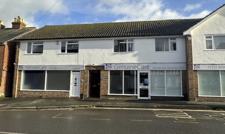 139 High St, Edenbridge for lease - Primary Photo - Image 1 of 2