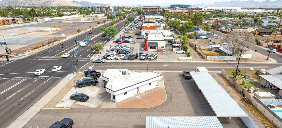 925 N Scottsdale Rd, Tempe, AZ for lease - Building Photo - Image 2 of 4