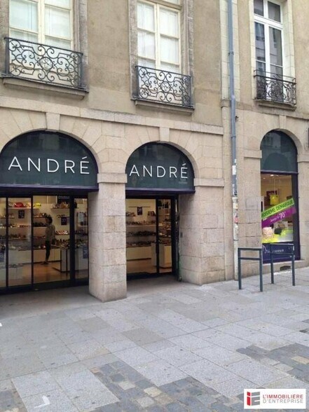 Retail in Rennes for lease - Building Photo - Image 1 of 1