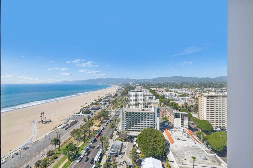 100 Wilshire Blvd, Santa Monica, CA à louer - Photo du bâtiment - Image 2 de 9