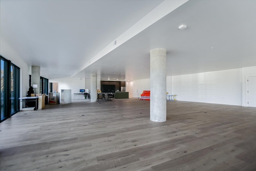 2209 S First St, Austin, TX for sale - Interior Photo - Image 2 of 82