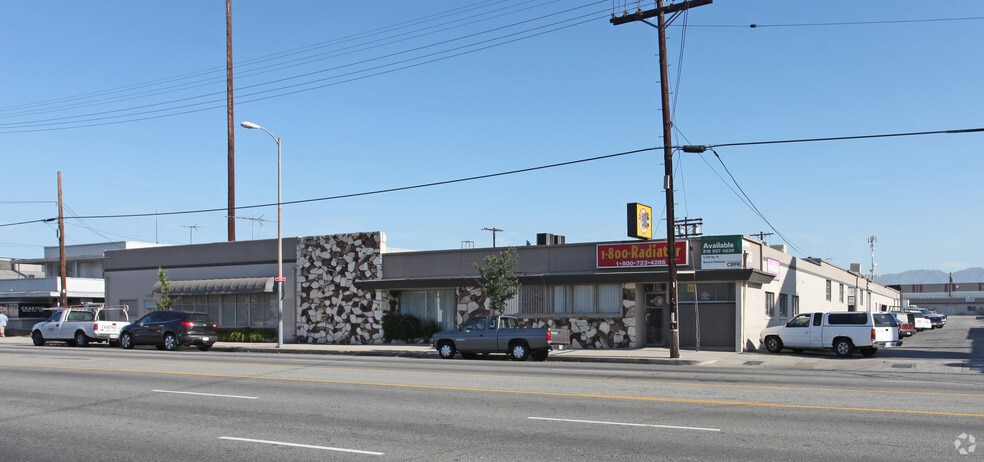 13161-13165 Sherman Way, North Hollywood, CA for lease - Primary Photo - Image 1 of 11