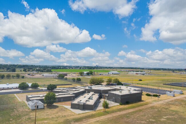 Plus de détails pour 901 Industrial Park Rd, Brush, CO - Spécialité à vendre