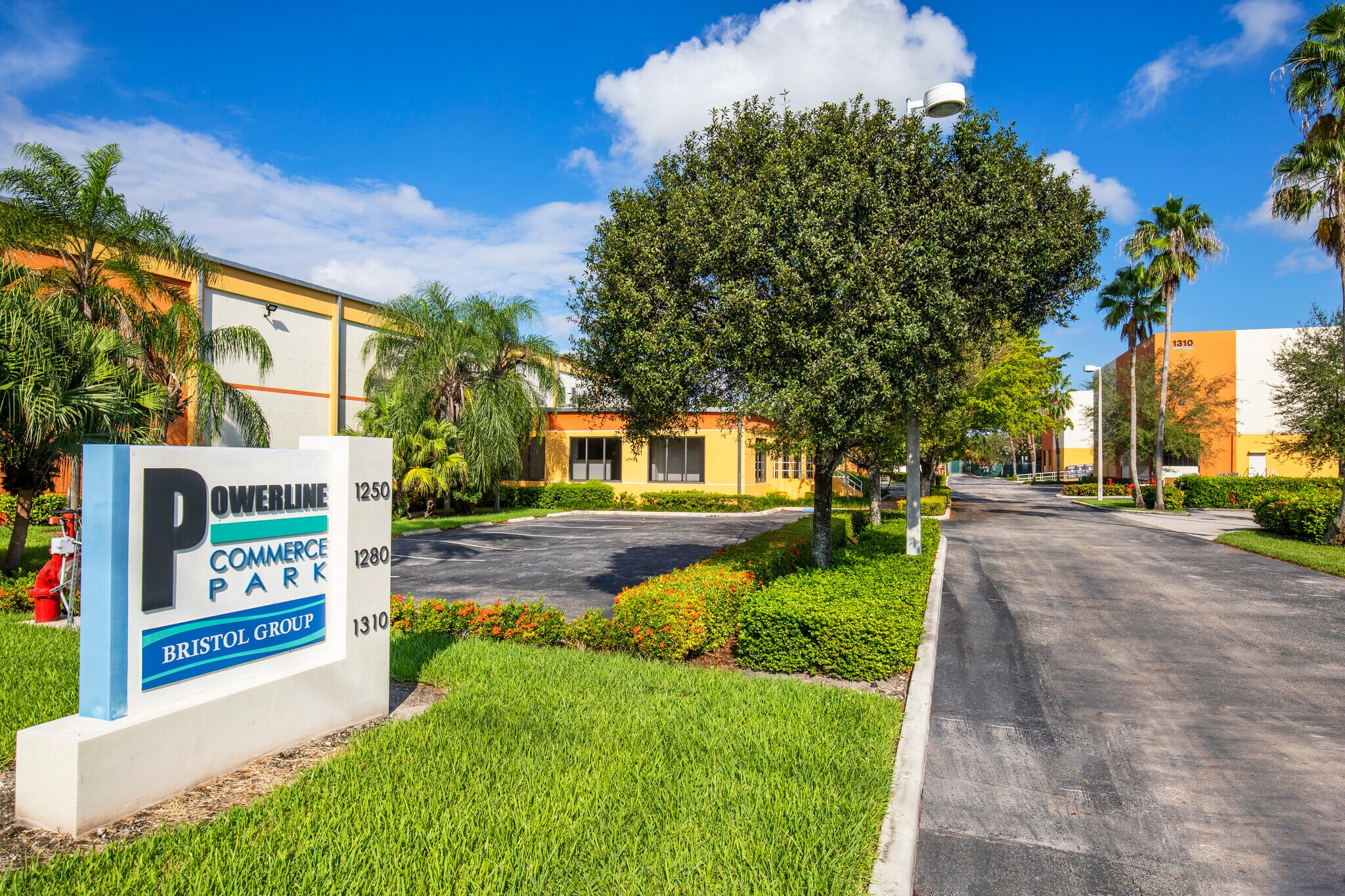 1250 S Powerline Rd, Deerfield Beach, FL à louer Photo du bâtiment- Image 1 de 5