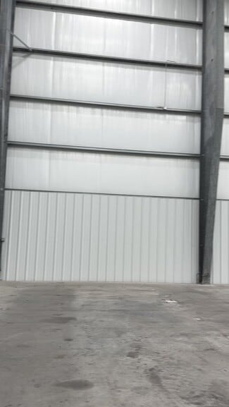 More details for 103 Industrial Park Blvd, Hitchcock, TX - Industrial for Lease