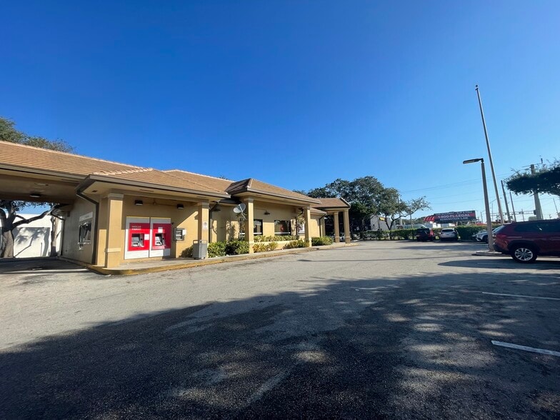 5991 Anglers Ave, Fort Lauderdale, FL à louer - Photo du bâtiment - Image 3 de 16