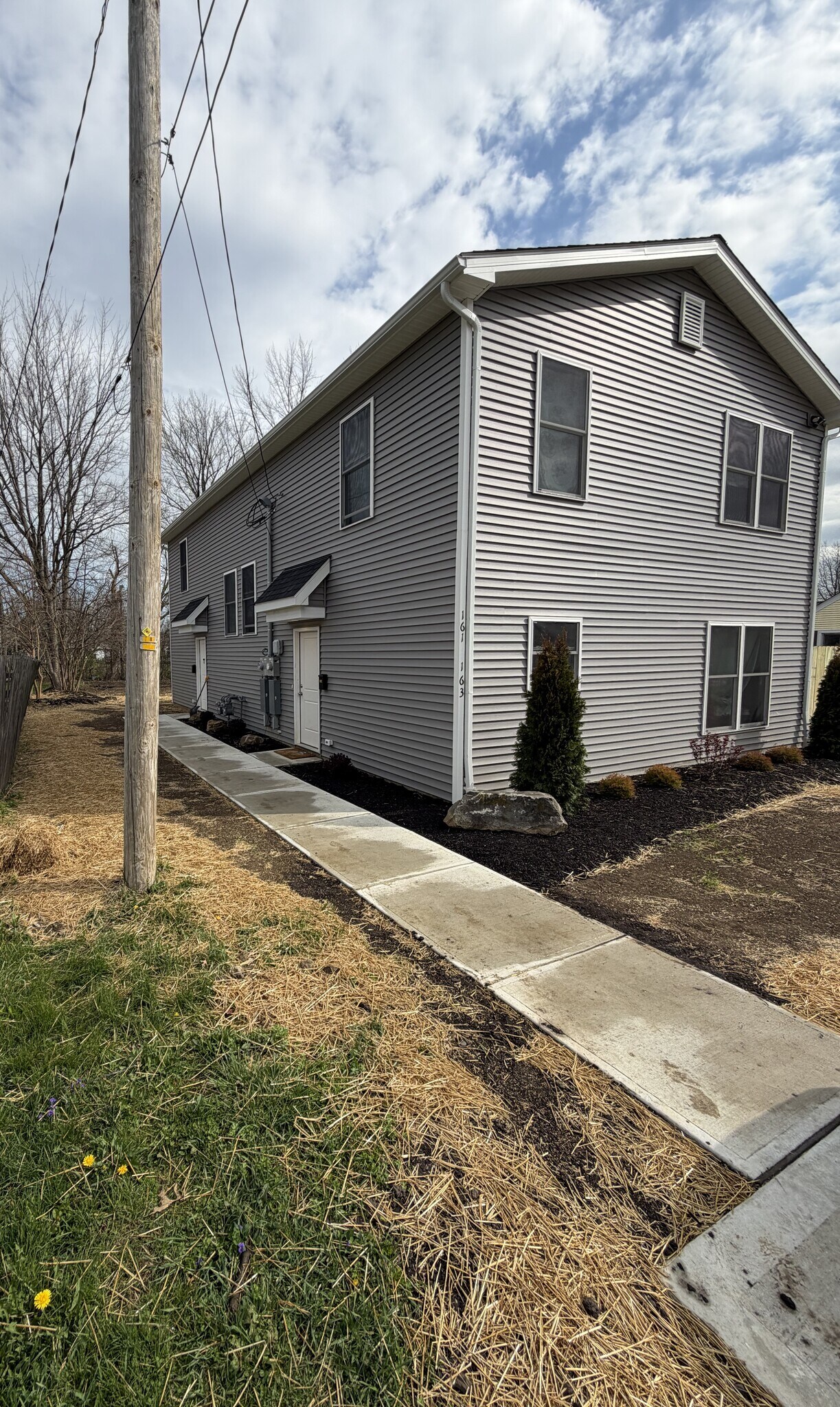 161 High St, Elyria, OH à vendre Photo principale- Image 1 de 17