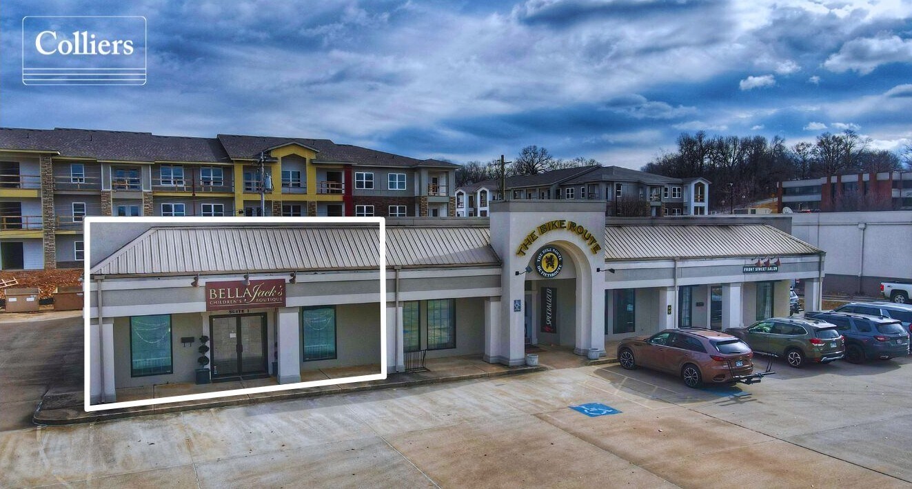 3660 N Front St, Fayetteville, AR for lease Building Photo- Image 1 of 2