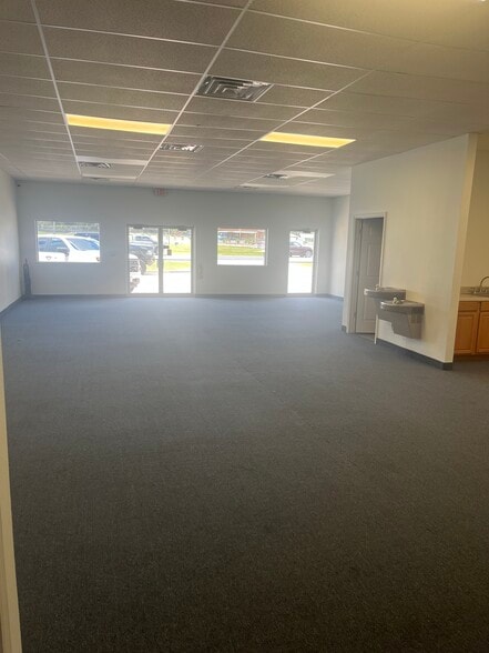 12221 SE US Highway 441, Belleview, FL for lease - Building Photo - Image 3 of 5