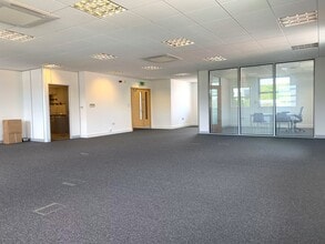 4230-4235 Park Approach, Leeds for lease Interior Photo- Image 2 of 9