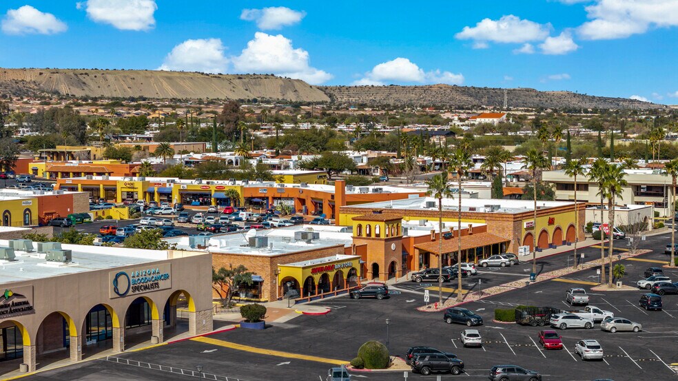 101-126 S La Canada Dr, Green Valley, AZ à louer - Photo du bâtiment - Image 2 de 13