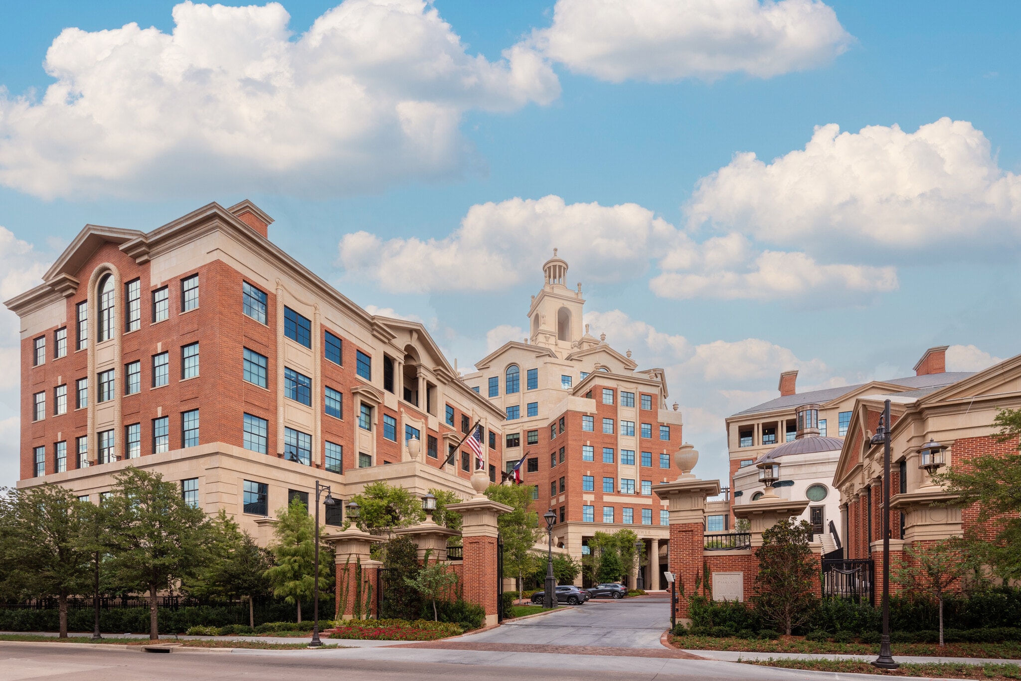 4010-4030 Maple Ave, Dallas, TX for lease Building Photo- Image 1 of 23