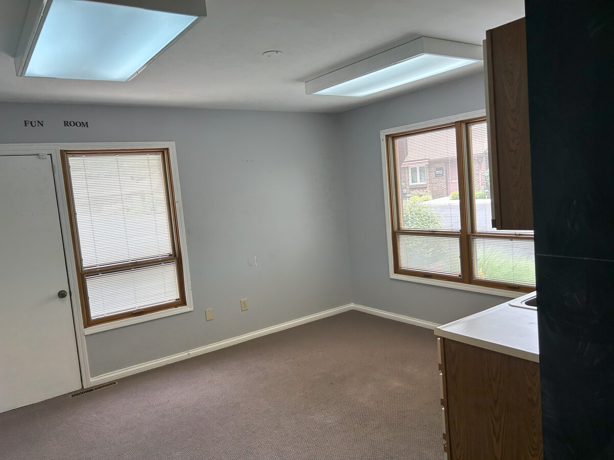 1251 Nilles Rd, Fairfield, OH 45014 - Unit 20 -  - Interior Photo - Image 1 of 9