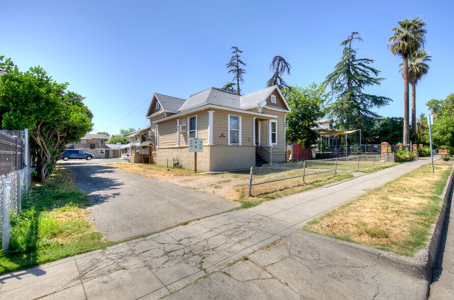 329 N Glenn Ave, Fresno, CA à vendre - Photo du bâtiment - Image 3 de 30