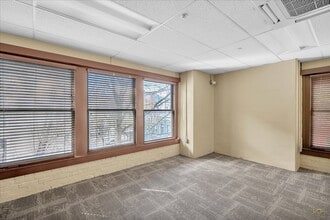 75 NW Couch St, Portland, OR for lease Interior Photo- Image 1 of 11
