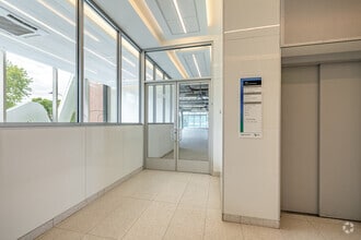 2615-2865 Ave Van Horne, Montréal, QC for lease Interior Photo- Image 2 of 8