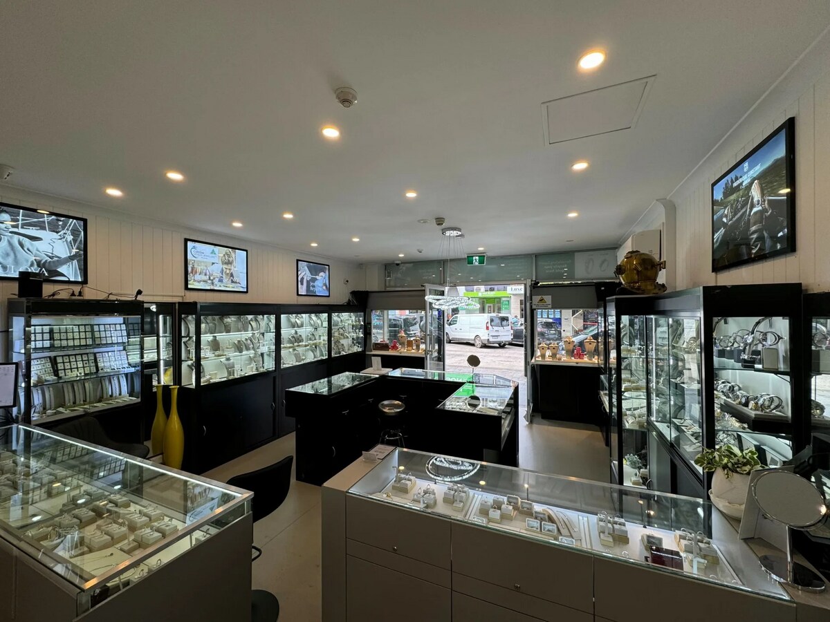 113 Cronulla St, Cronulla, NSW 2230 - Unit Shop 4 - - Interior Photo - Image 2 of 3