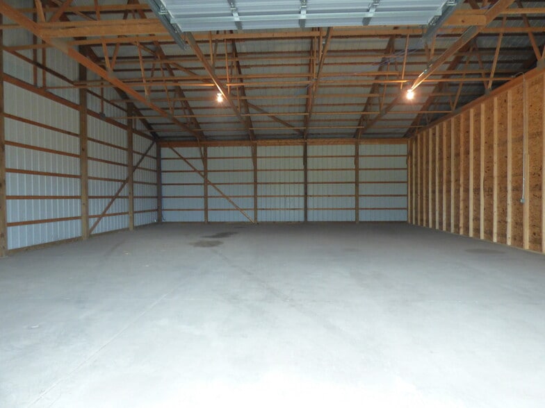 300 Nichols St, Saint Peter, MN for lease - Building Photo - Image 2 of 10