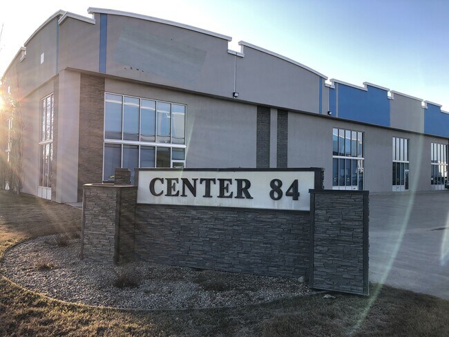 Plus de détails pour 10920 84 Ave, Grande Prairie, AB - Bureau à louer