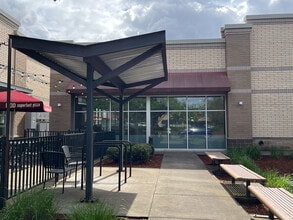 345 NW Burnside Rd, Gresham, OR for lease Building Photo- Image 1 of 6