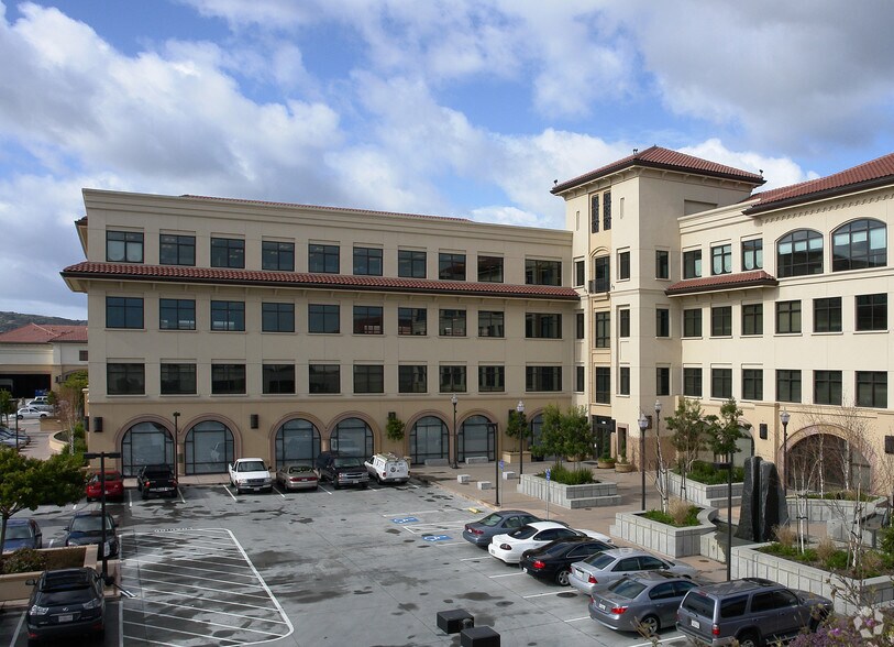 1100 Park Pl, San Mateo, CA à louer - Photo du bâtiment - Image 2 de 16