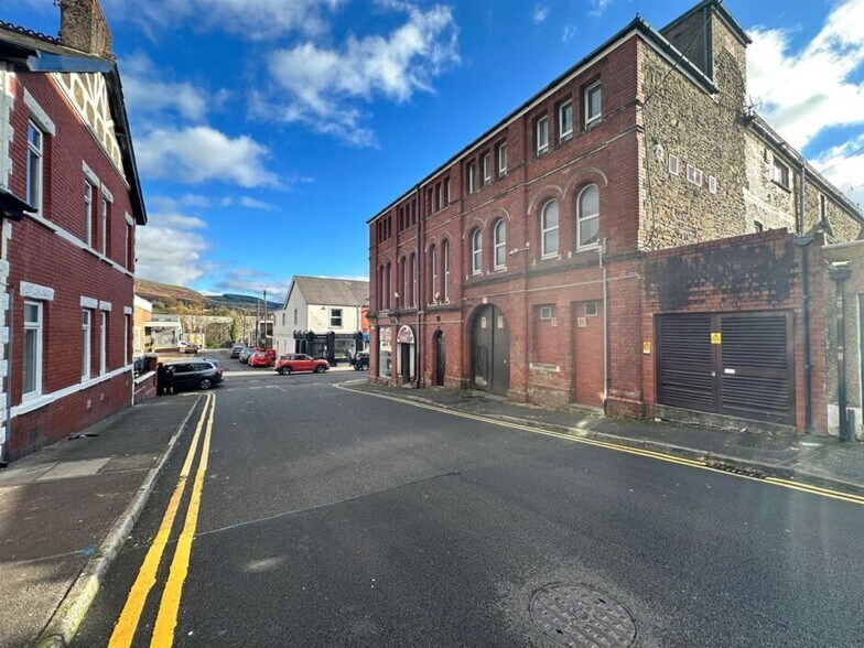 Neath Rd, Maesteg à vendre - Photo du bâtiment - Image 3 de 21