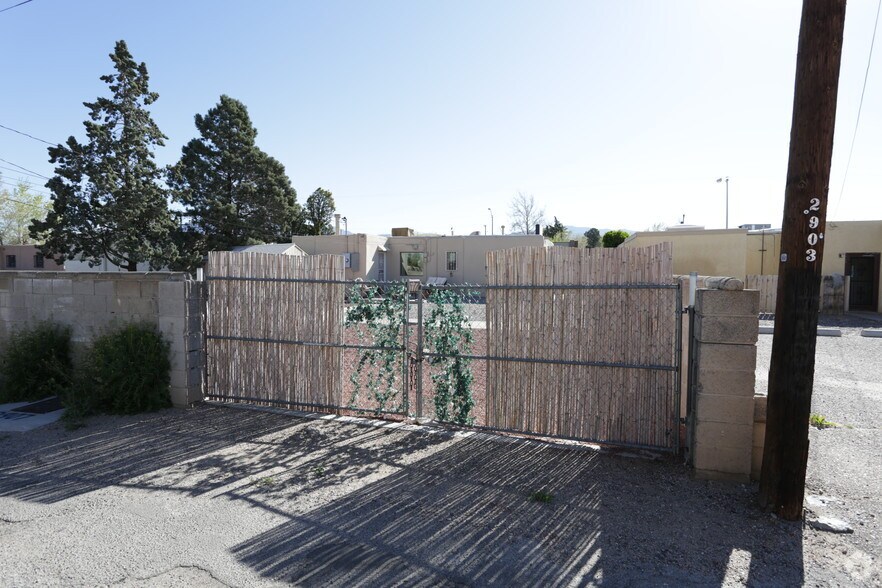 2907 San Mateo Blvd NE, Albuquerque, NM à vendre - Photo du bâtiment - Image 2 de 29