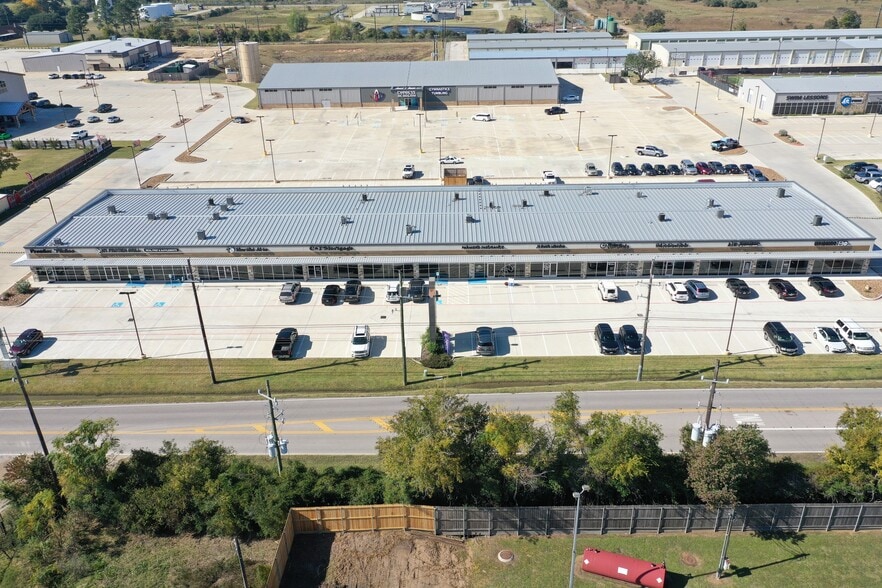 16718 House Hahl Rd, Cypress, TX for lease - Building Photo - Image 2 of 15