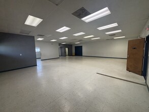 223 Cooper Ln, Easley, SC for lease Interior Photo- Image 2 of 6