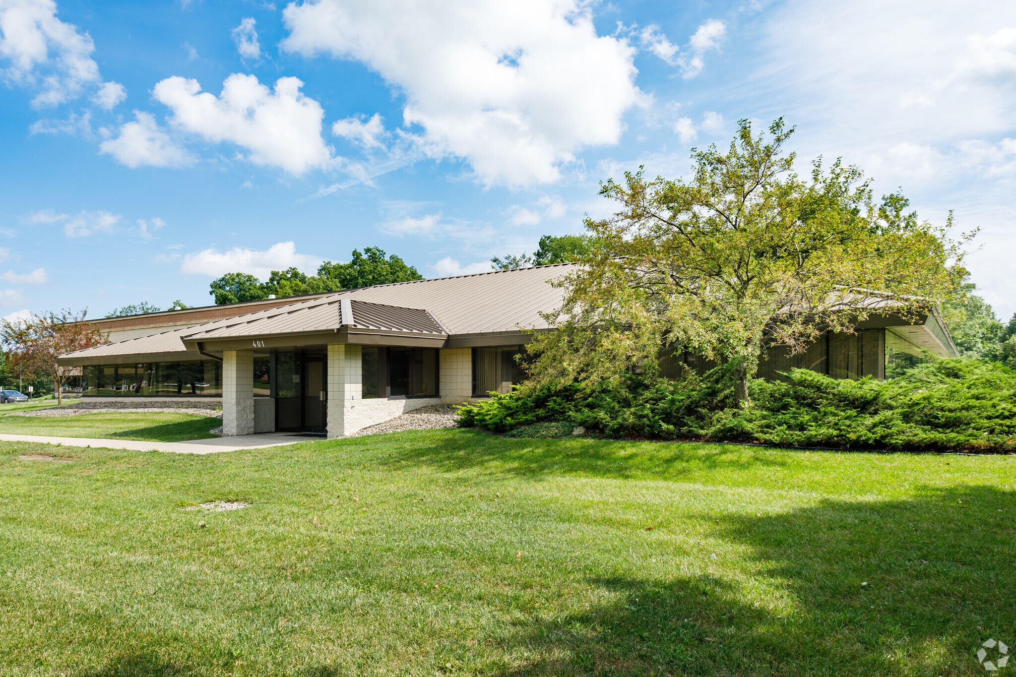 401 W Morgan Rd, Ann Arbor, MI for lease Building Photo- Image 1 of 8