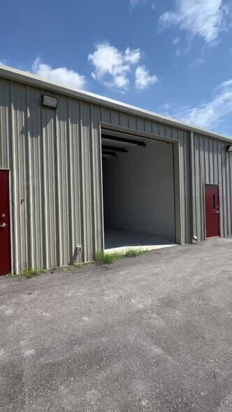 4521 SE 100th Pl, Belleview, FL à vendre - Vidéo sur l’inscription commerciale - Image 2 de 11