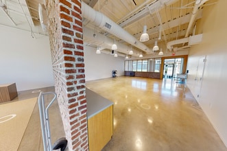 4400 Harrisburg Blvd, Houston, TX for lease Matterport 3D Scan- Image 1 of 2