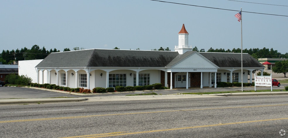 3641 Sycamore Dairy Rd, Fayetteville, NC for lease - Building Photo - Image 2 of 7