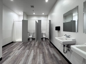 29-28 41st Ave, Long Island City, NY à louer Photo intérieure- Image 1 de 4