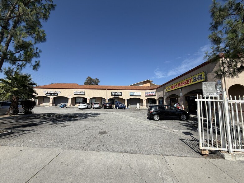 7086-7098 E Gage Ave, Commerce, CA à louer - Photo du bâtiment - Image 2 de 3