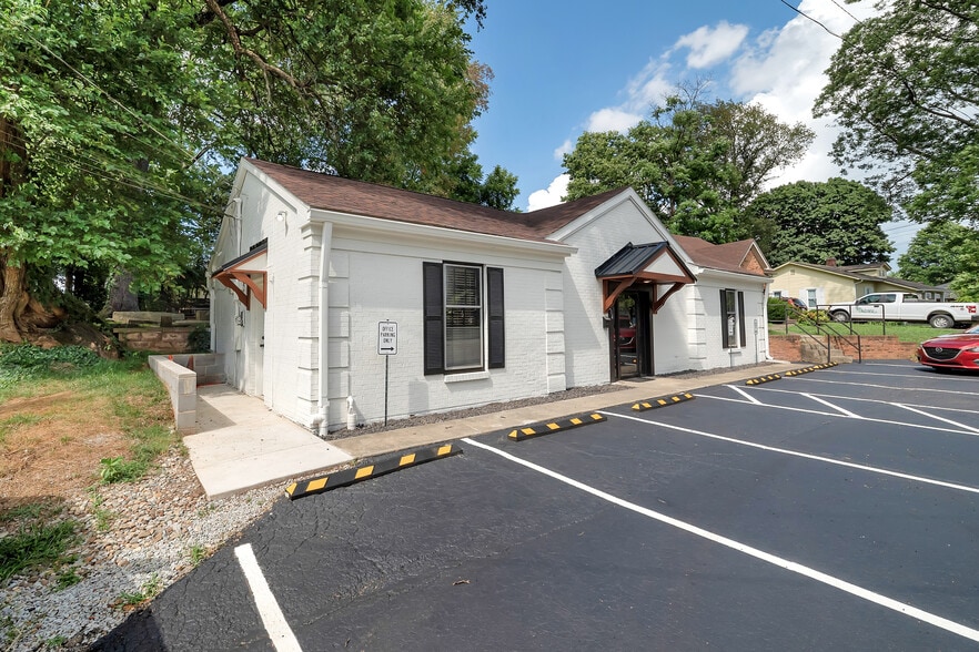 214 Templin Ave, Bardstown, KY for lease - Building Photo - Image 2 of 17