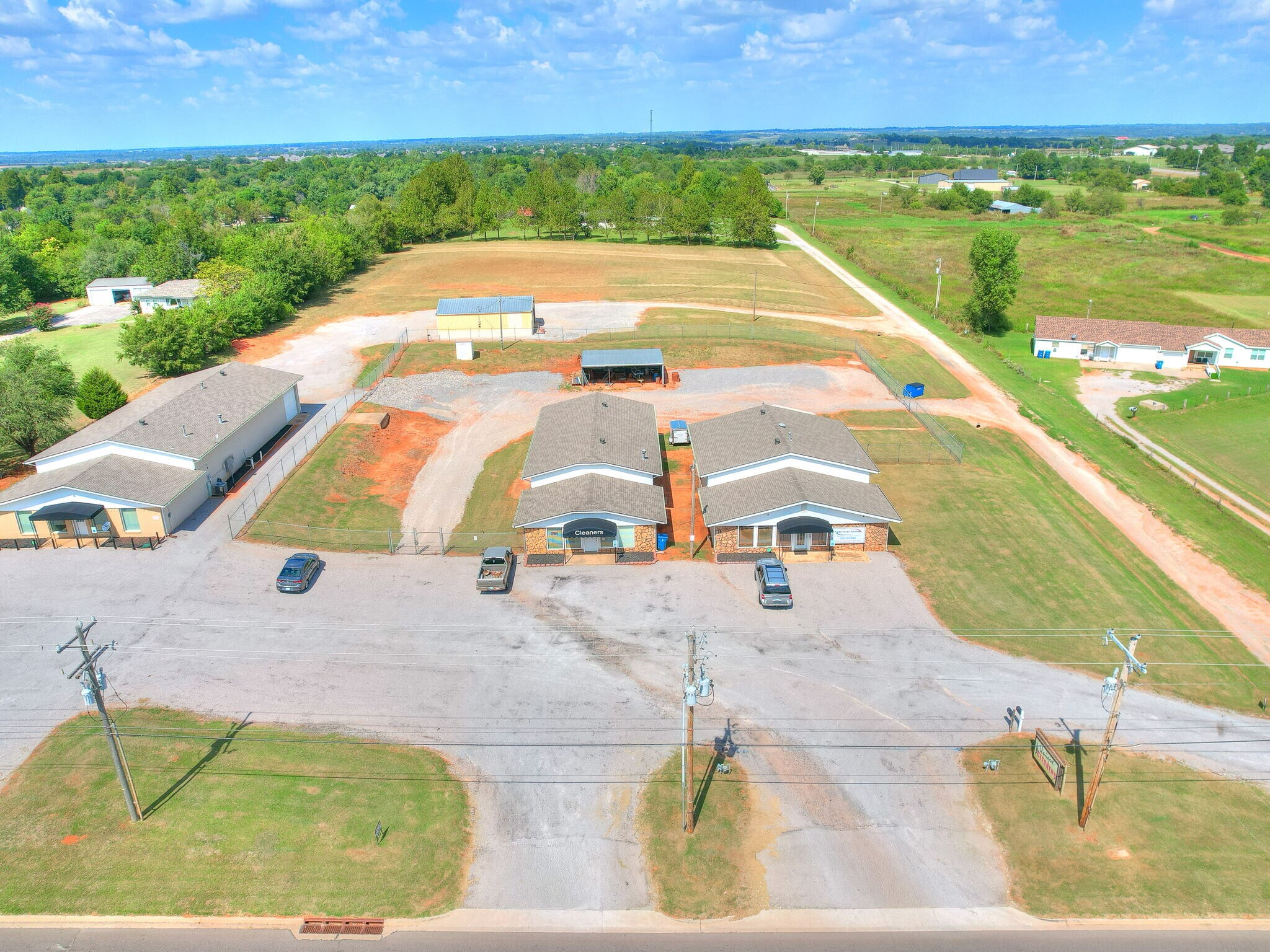 4707 E Highway 37, Tuttle, OK à vendre Photo du bâtiment- Image 1 de 3