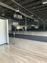 9702 Spring Cypress Rd, Spring, TX for lease Interior Photo- Image 1 of 9