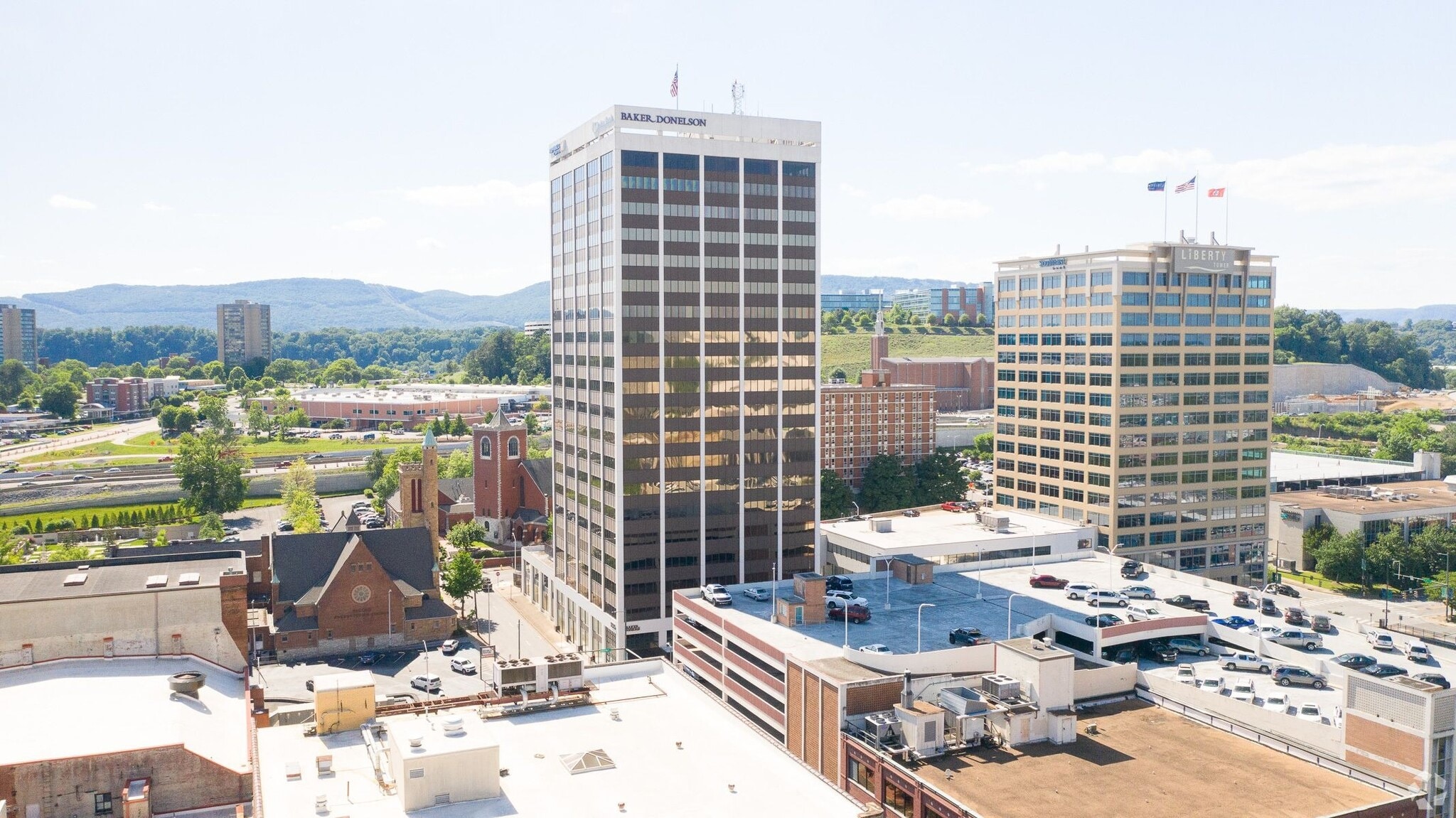 633 Chestnut St, Chattanooga, TN for lease Building Photo- Image 1 of 14