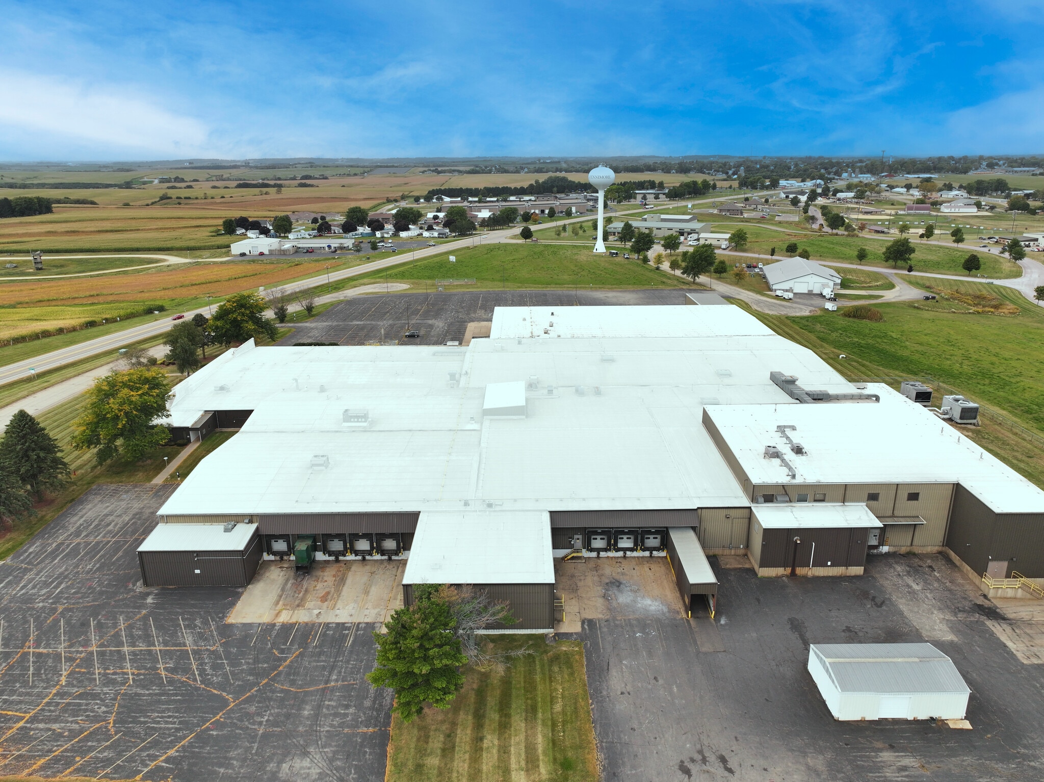 100 Rayovac Ct, Fennimore, WI for lease Primary Photo- Image 1 of 23