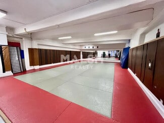 Plus de détails pour Commerce de détail à louer