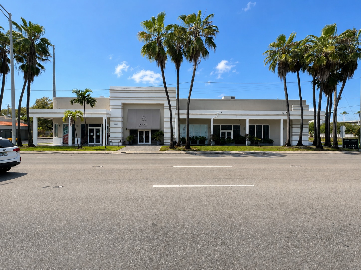 13750 Biscayne Blvd, North Miami Beach, FL for lease Building Photo- Image 1 of 8