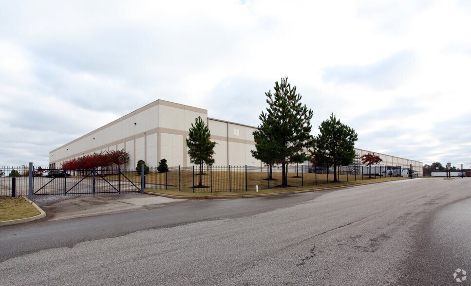 5400 Distriplex Farms Dr, Memphis, TN à louer - Photo du bâtiment - Image 2 de 3