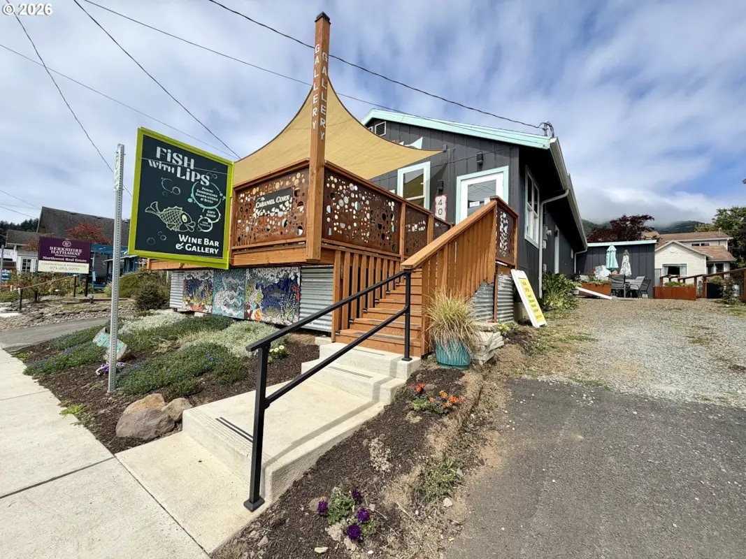 404 Garibaldi (Hwy 101), Garibaldi, OR for sale Building Photo- Image 1 of 36