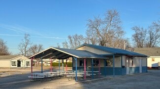 More details for 1002 Cross st, Robinson, IL - Retail for Sale