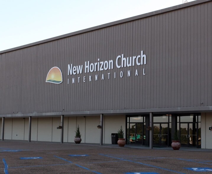 1770 Ellis Ave, Jackson, MS for sale - Primary Photo - Image 1 of 1