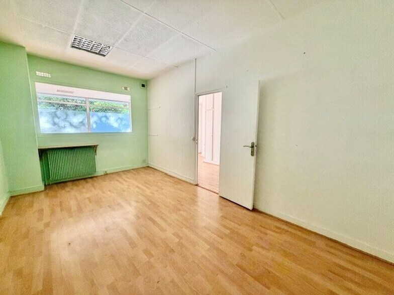 119 Rue Des Pyrénées, Paris for lease - Interior Photo - Image 3 of 7