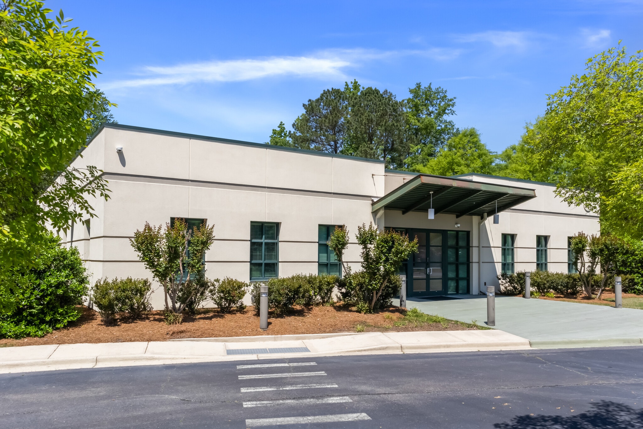 eCO Credit Union Portfolio portfolio of 5 properties for sale on LoopNet.ca Building Photo- Image 1 of 7