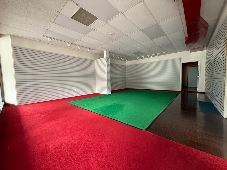 15 Ethan Allen Hwy, Ridgefield, CT à louer - Photo du bâtiment - Image 3 de 6